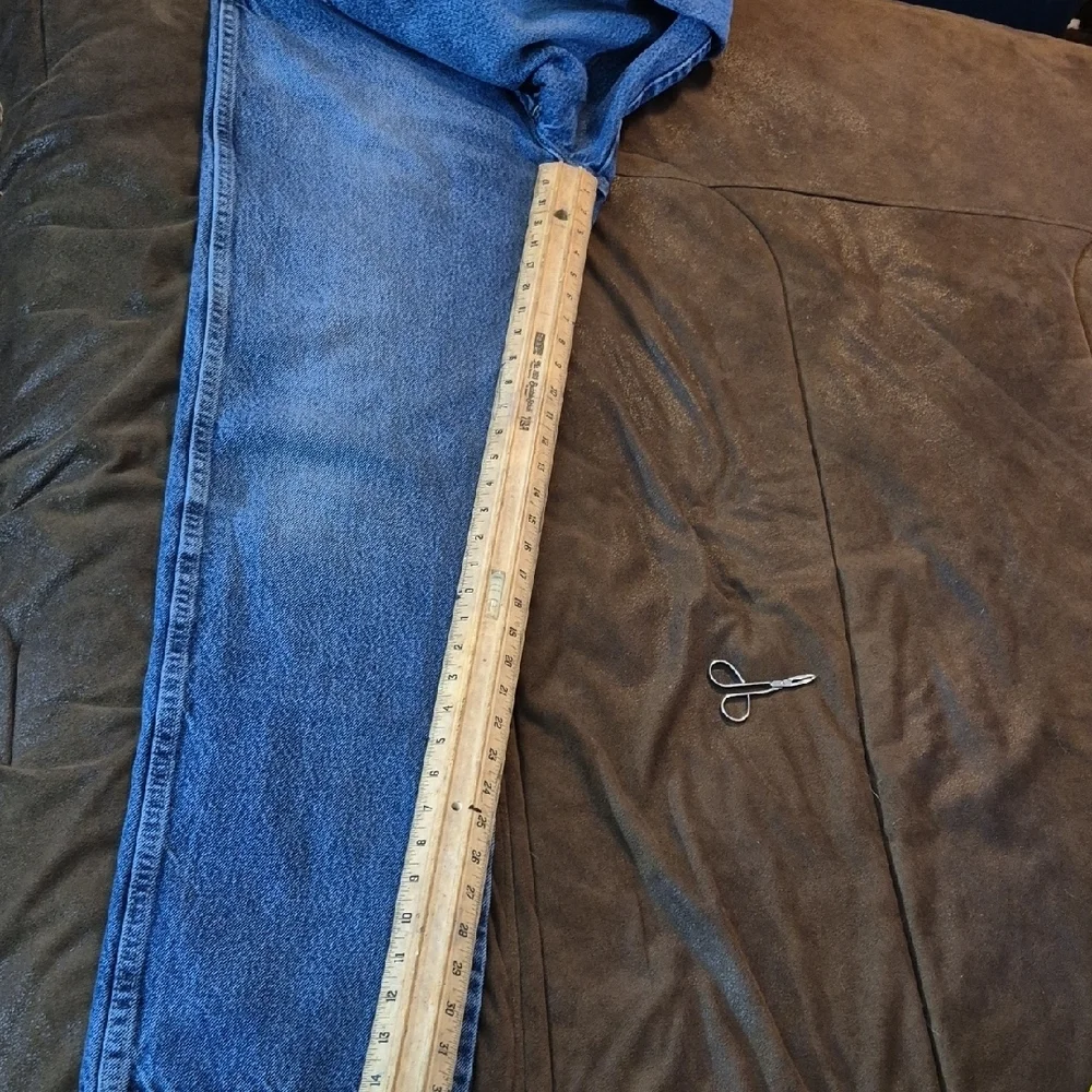 Wrangler Men's Classic Denim Straight Jeans